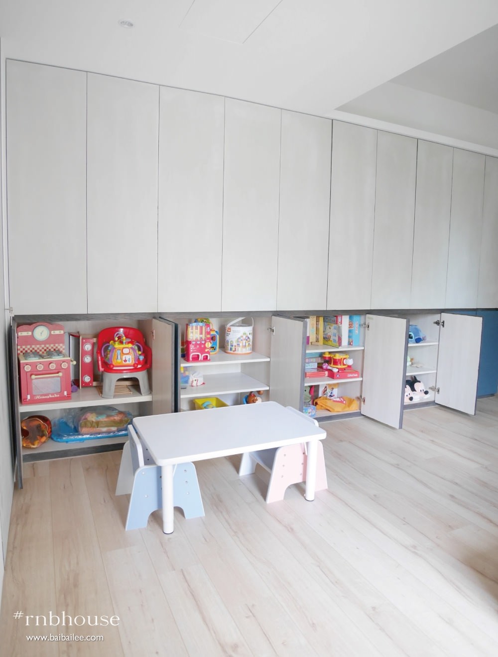 [室內設計裝潢] 我們家的書房/遊戲空間/廁所/小孩房設計 安全乾淨的活動空間-50年透天老屋翻新