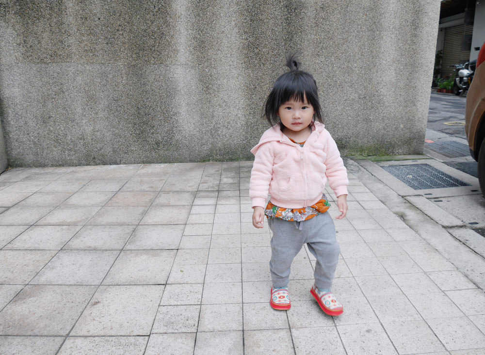 [副食品] 日本CANYON怎麼變都好吃最受日本媽媽歡迎的兒童咖哩塊+日本SkippOn戶外機能防滑休閒鞋