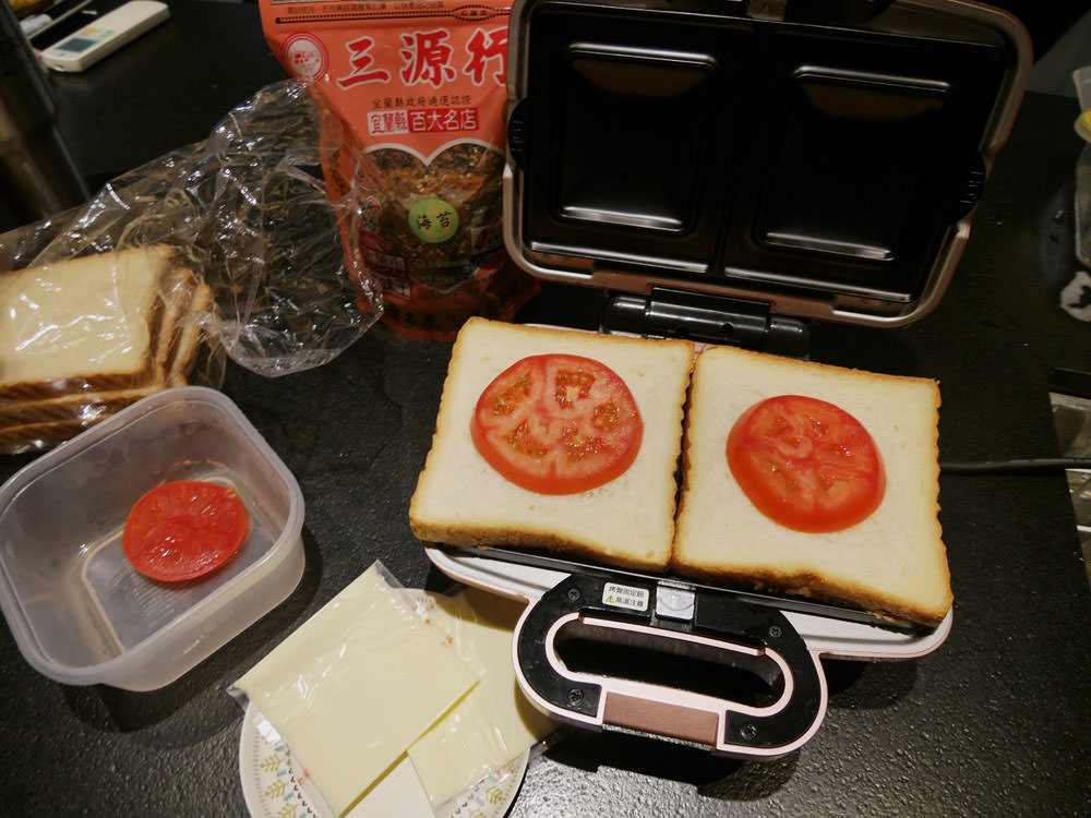 [啾團] 最夢幻的日本Vitantonio小V鬆餅機 甜心紫VWH-242.媽媽們廚房的夢幻逸品!一機五盤(加開九州Pancake七穀鬆餅粉)