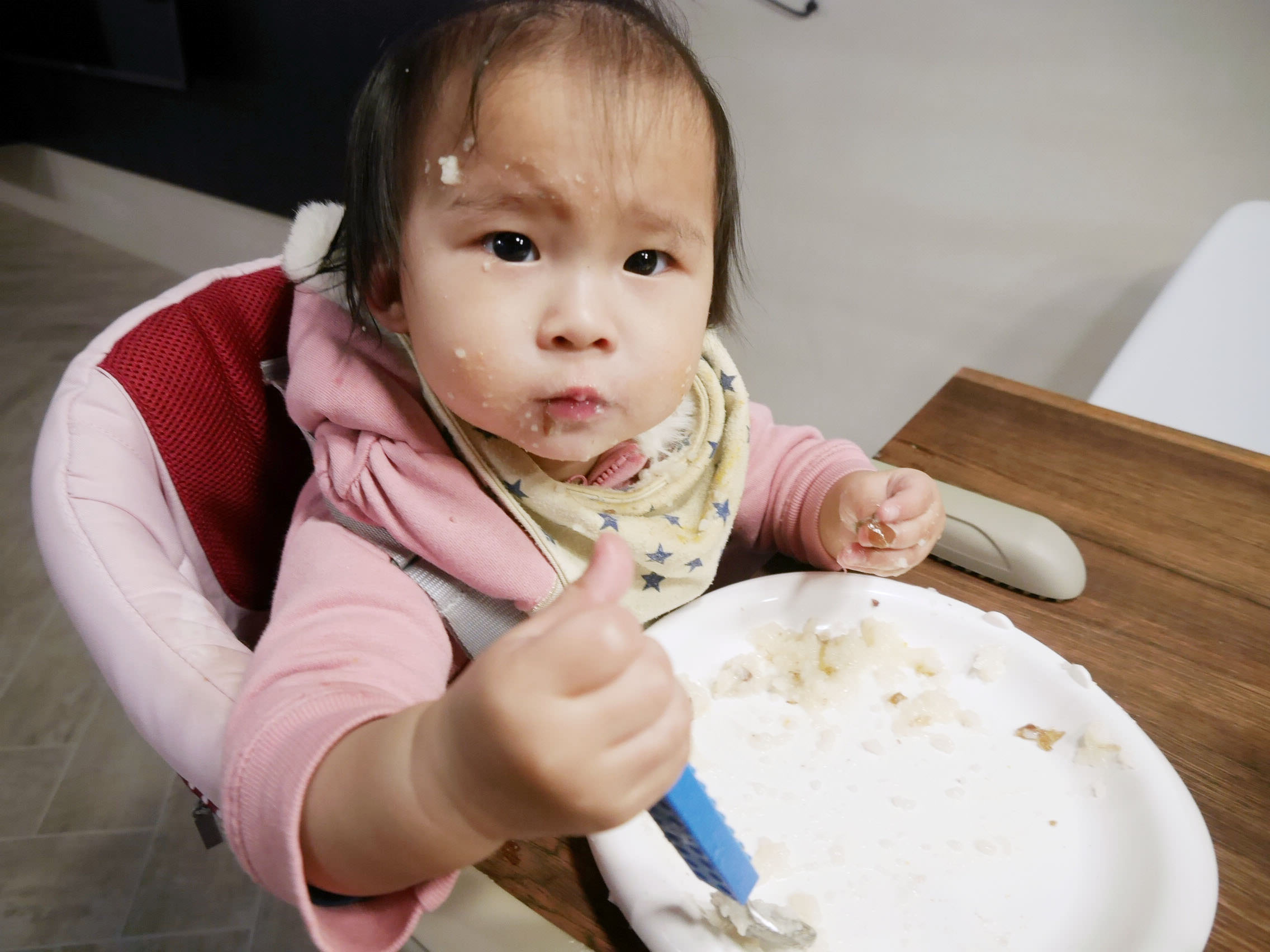 [育兒] 韓國Monee就是摔不壞!超大推的好好挖寶寶小朋友副食品餐具+Monee Cap外出喝水好幫手防漏水瓶蓋
