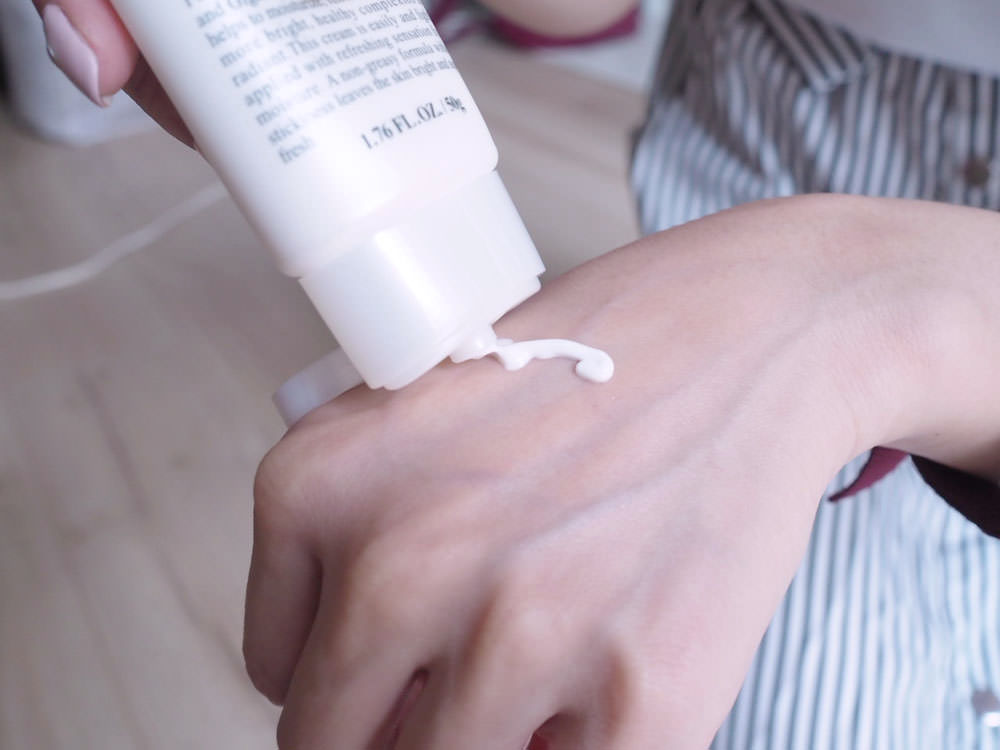 [底妝] 韓國SARO W CREAM水粒霜,平價偽素顏神器!讓沒時間上妝也可以擁有完美膚況