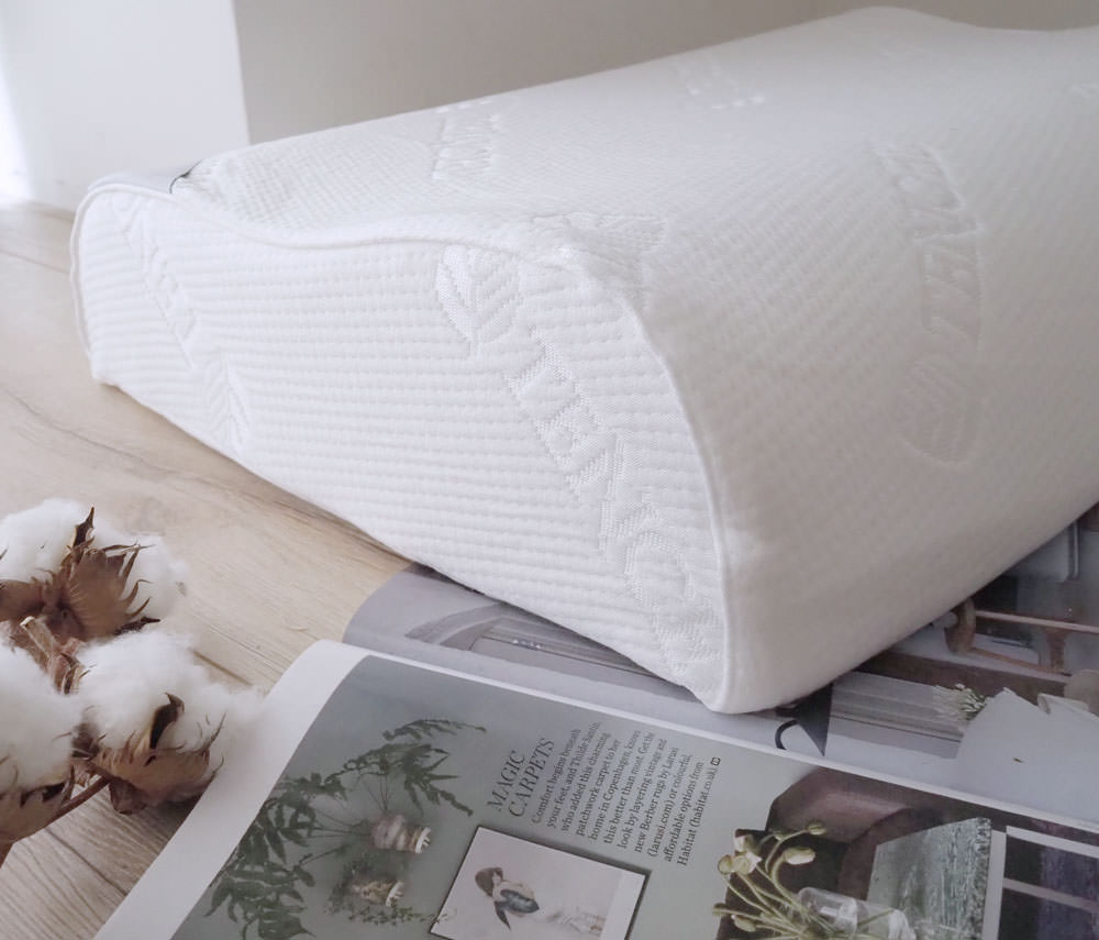 [啾團] 完美支撐力,抗敏防蟎的超好睡枕頭,英國百年品牌白金漢宮指定寢具Dunlopillo頂級天然乳膠枕Ultimately Soft尊榮版