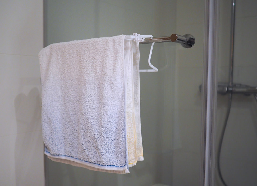 [啾團] 小朋友洗完澡不怕著涼!吸水超迅速又快乾的Harulez日本製毛巾/韓國MOMS NATURE防水墊