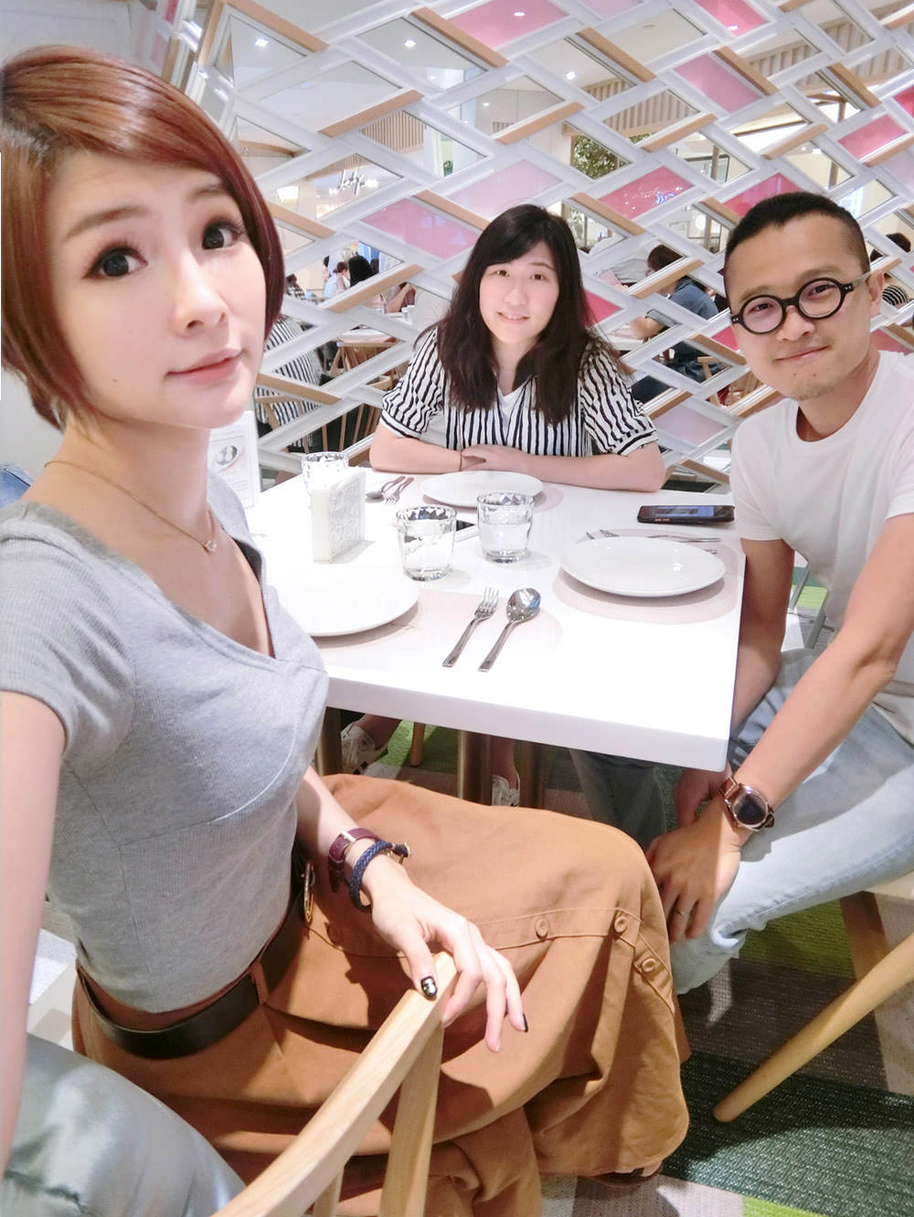 [信義區美食] 泰國曼谷超人氣排隊美食進台灣了!Lady nara 台北統一時代店.好拍又好吃的網美店