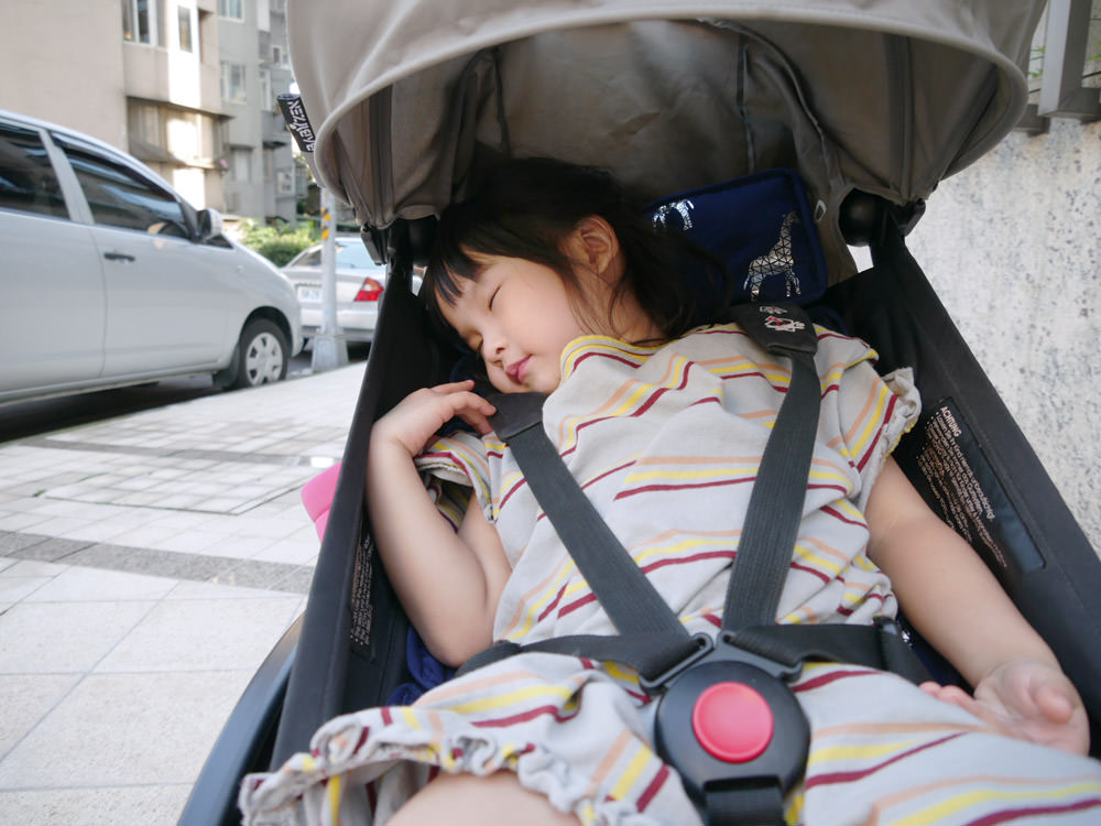 [啾團]澳洲OutlookBaby-超透氣推車涼感墊讓小朋友搭的舒服媽媽又時尚的質感推車墊（加開開學用品睡袋/書包/雨具）