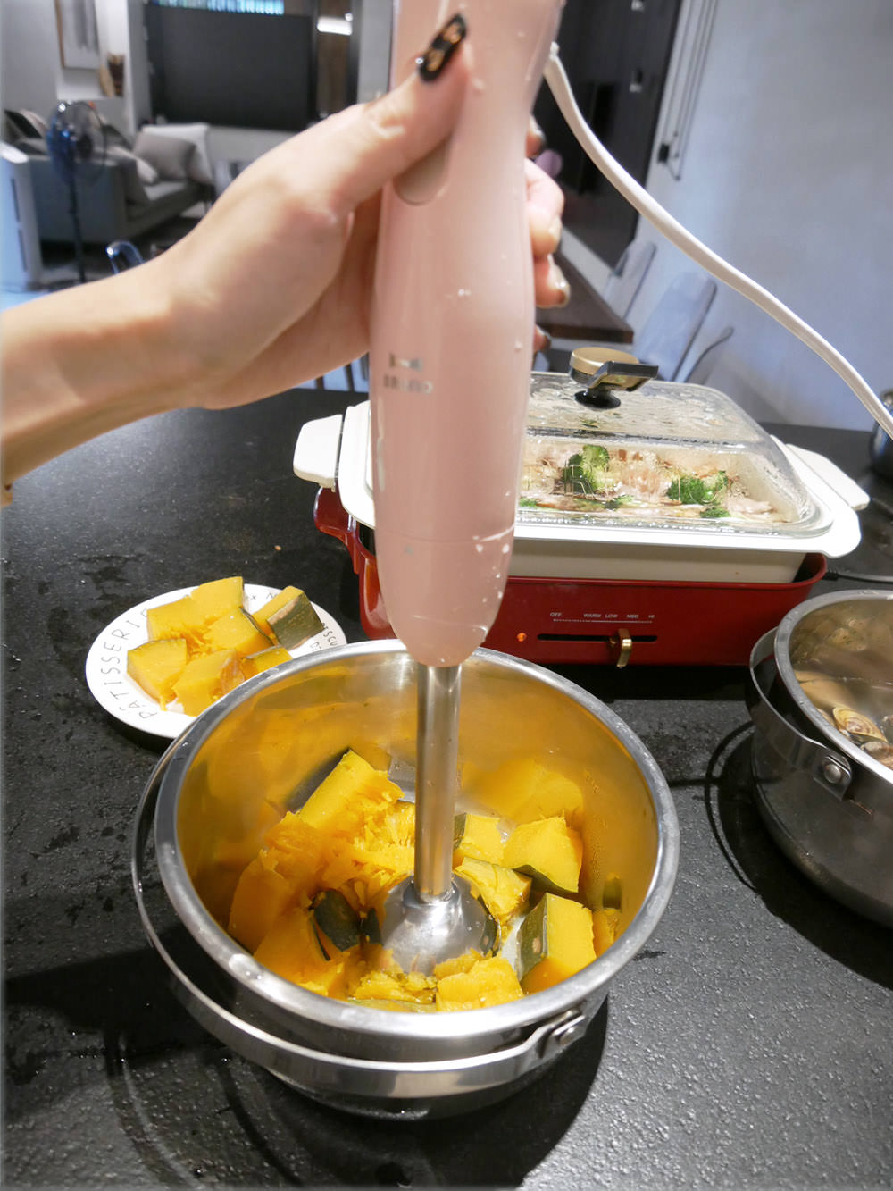[啾團] 日本BRUNO電動手持式四件組攪拌棒.媽媽的料理神器.讓料理簡單快速又看起來很厲害