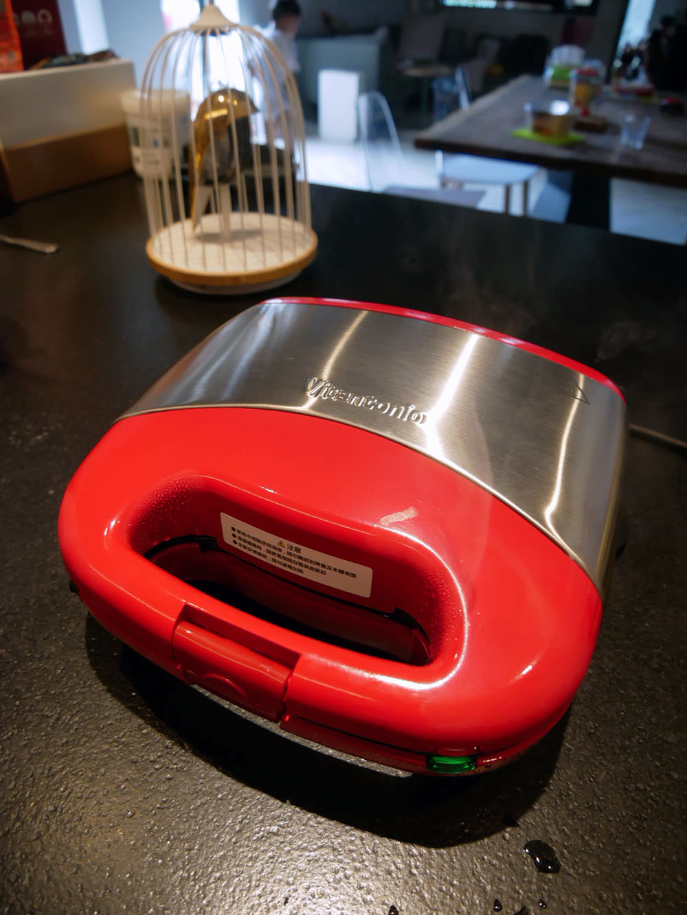 [啾團] 全新2019日本Vitantonio鬆餅機,小V鬆餅機蘋果紅VWH-35B.媽媽們廚房的夢幻逸品!一機四盤