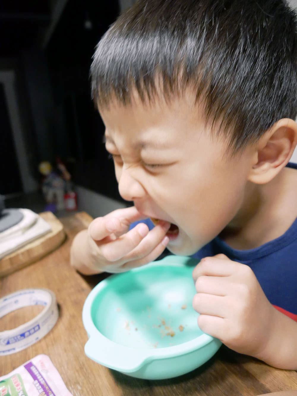 [啾團] Hakuna好可娜手工鮪魚鬆/豬肉鬆蛋捲讓人好吃到一口接一口!就連小孩都可以安心吃的超好吃蛋捲(加開U-May 無添加系列-優妹黑醋栗凍)