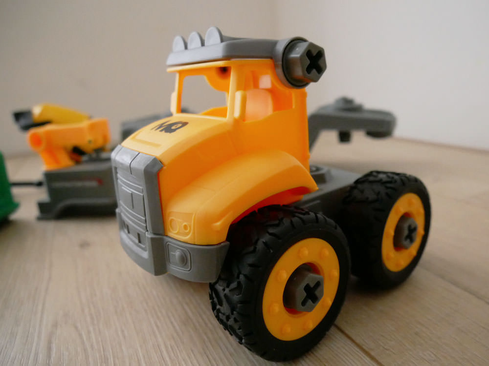 [啾團] MQ SMART積木車-玩不膩!還可以訓練手部小肌肉每個來的小孩都想帶走的神奇玩具