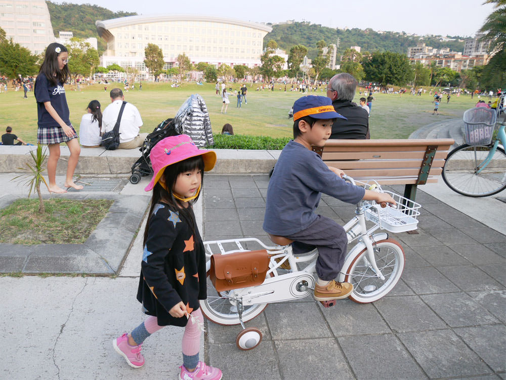 [啾團] 日本超人氣品牌iimo兒童腳踏車16吋.超夢幻的文清質感日系自行車+Flapjack遮陽童帽