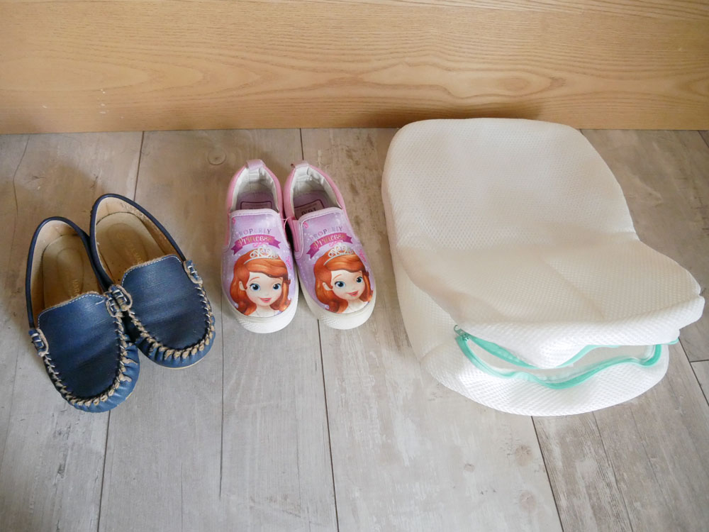 [啾團] 獻給辛苦的媽媽!喜白鞋-日本洗鞋袋讓鞋子不需要彎腰洗刷刷+好好用的日本SOWA 創和-可愛動物洗衣袋)