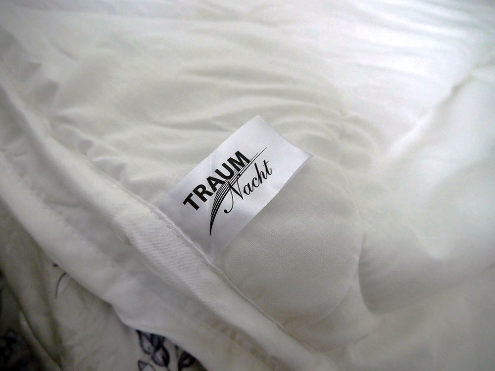 [啾團]德國Traumnacht夢幻之夜四季被.飯店指定用被!一件可以抵三件的好用棉被