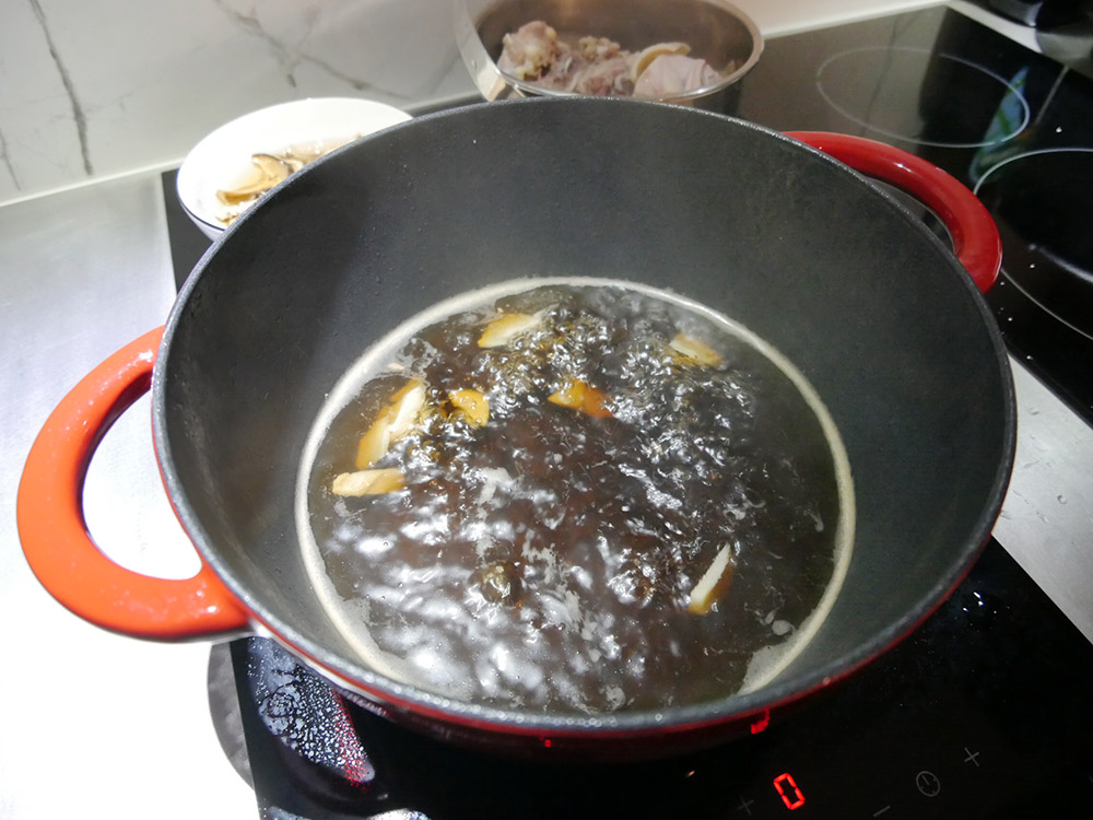 [啾團] 從自然食材而來的K'sGood親好屋健康小點心+我的煮湯神器!加進料理就有濃郁香菇味-鄉菇香黑早冬菇