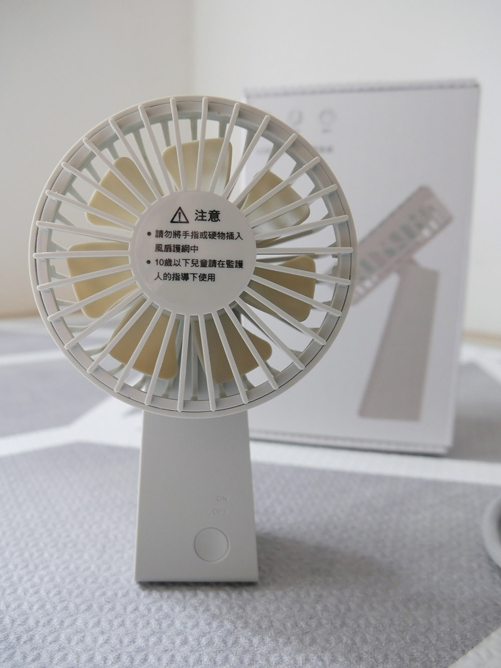 [好物] AIRMATE 艾美特 USB手持小風扇+日本製Connect M遮陽帽