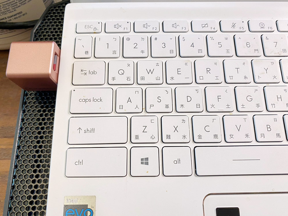 [啾團] Maktar-QubiiDuo USB-C備份豆腐,不怕手機壞掉崩潰,不讓網路空間每月燒錢,讓照片在充電時自動備份