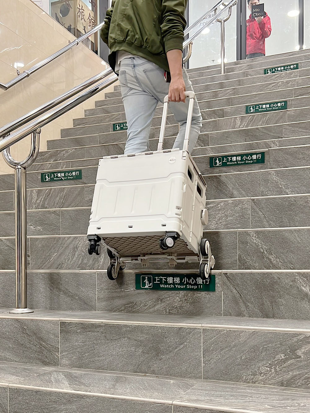 [啾團] Anlove 八輪爬梯折疊購物車,去市場,帶小孩去野餐不必提到重死人,可爬樓梯的購物車