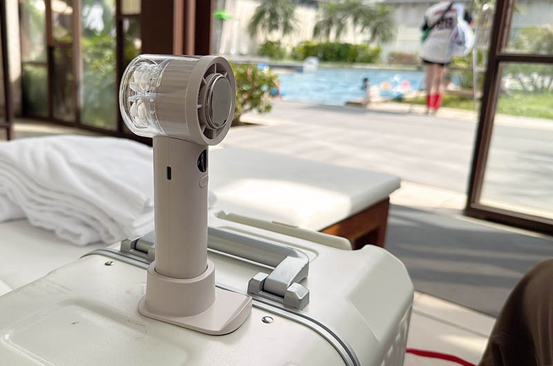 [啾團] 夏天抗暑必備,FUNY冰晶渦輪手持風扇,有顏值又有冰感的超強小風扇