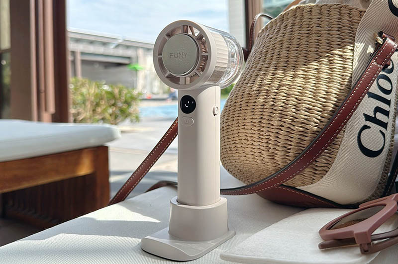 [啾團] 夏天抗暑必備,FUNY冰晶渦輪手持風扇,有顏值又有冰感的超強小風扇