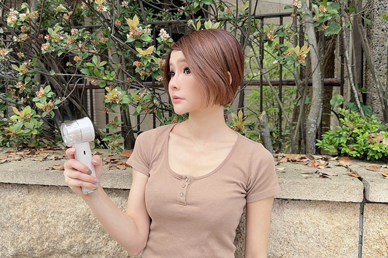 [啾團] 夏天抗暑必備,FUNY冰晶渦輪手持風扇,有顏值又有冰感的超強小風扇