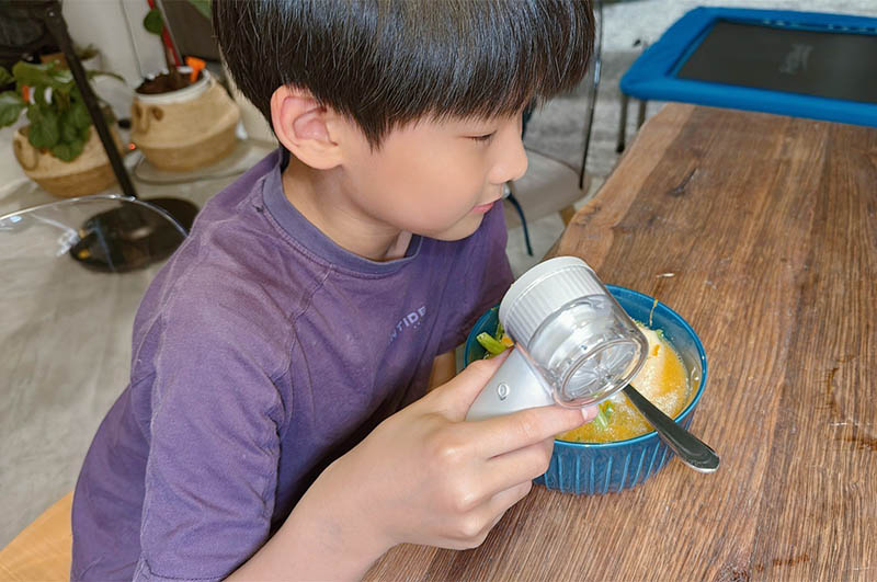 [啾團] 夏天抗暑必備,FUNY冰晶渦輪手持風扇,有顏值又有冰感的超強小風扇