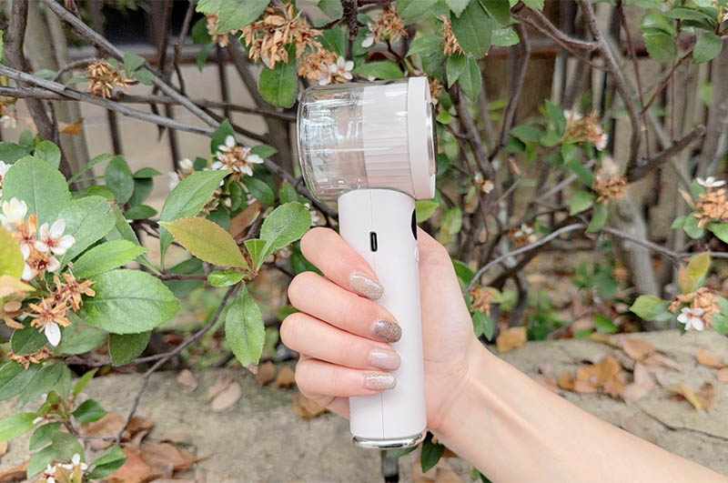 [啾團] 夏天抗暑必備,FUNY冰晶渦輪手持風扇,有顏值又有冰感的超強小風扇