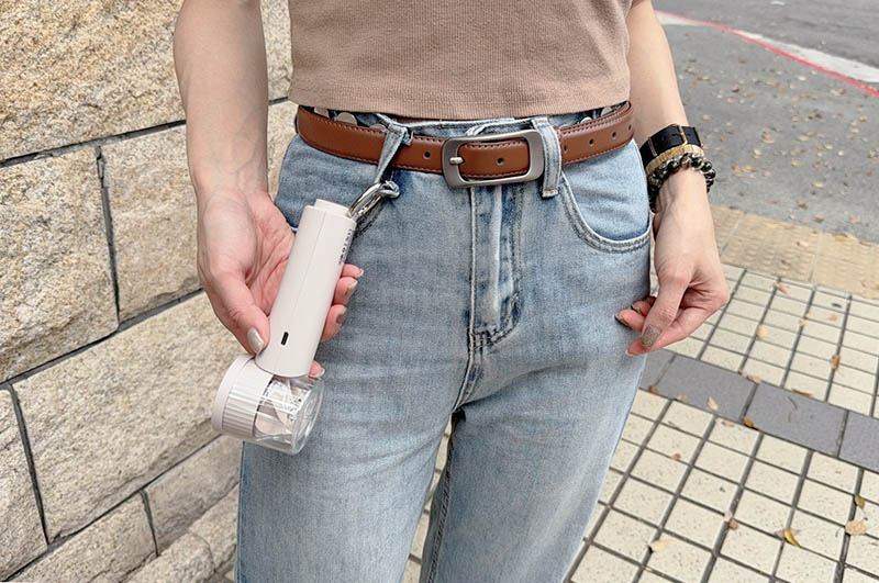 [啾團] 夏天抗暑必備,FUNY冰晶渦輪手持風扇,有顏值又有冰感的超強小風扇