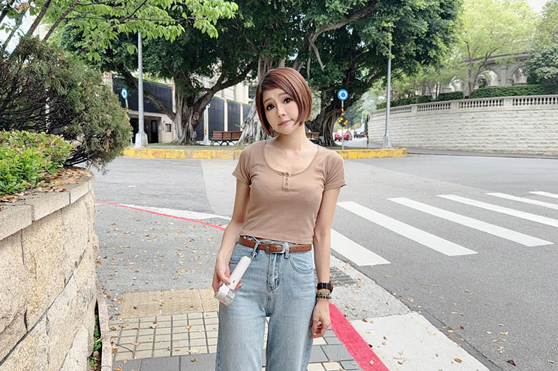 [啾團] 夏天抗暑必備,FUNY冰晶渦輪手持風扇,有顏值又有冰感的超強小風扇