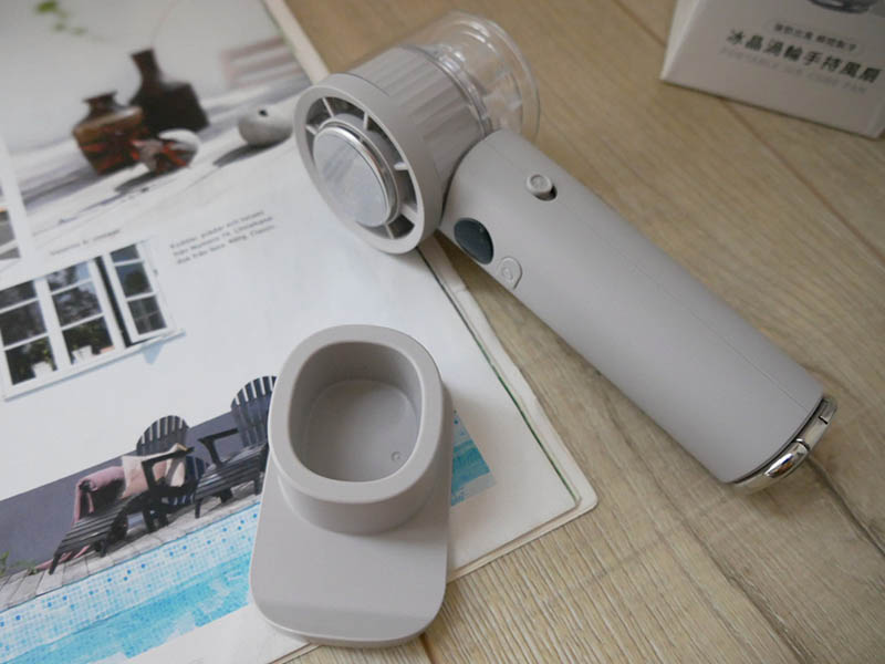 [啾團] 夏天抗暑必備,FUNY冰晶渦輪手持風扇,有顏值又有冰感的超強小風扇