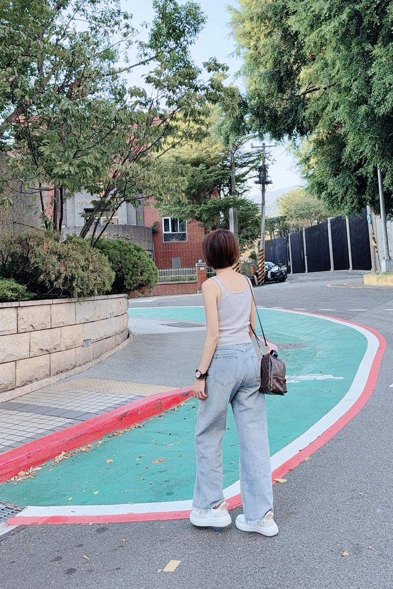 [啾團] FM SHOES好穿好走又好看,結合機能以及修飾感的好穿鞋款-NEUTRAL 雲感輕彈增高秒穿鞋