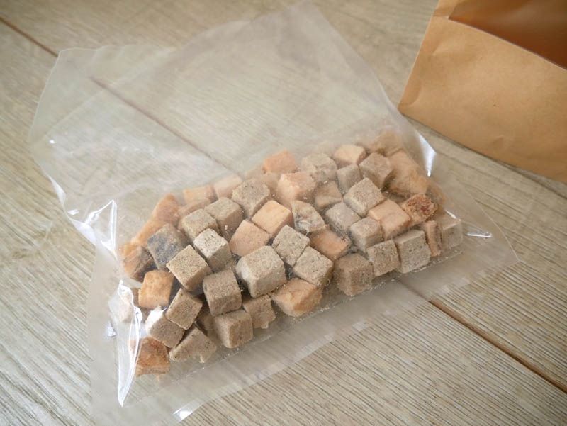 [啾團] 毛怪樂園，心製作毛小孩產品，把營利救更多受虐貓咪送養貓的用心品牌,貓飼料挑選方法分享(貓砂/主食餐包/凍乾鮮糧/凍乾)