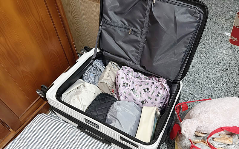 [啾團] 有了Flexflow再也不需要擔心行李箱會超重,會秤重的超美行李箱-Flexflow法國精品智能秤重旅行箱