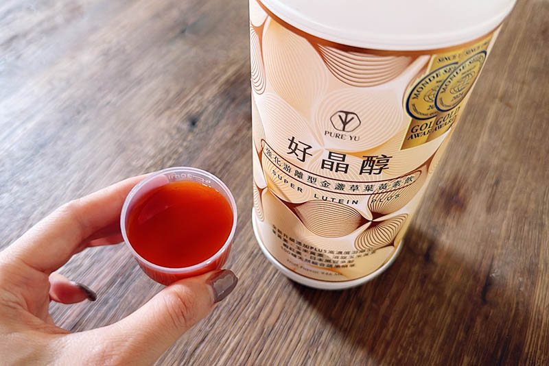 [啾團] 純淨之羽 Pure Yu,會讓我一買再買,恨不得把家裡櫃子都塞滿的營養品(全家人的葉黃素飲及鈣飲)