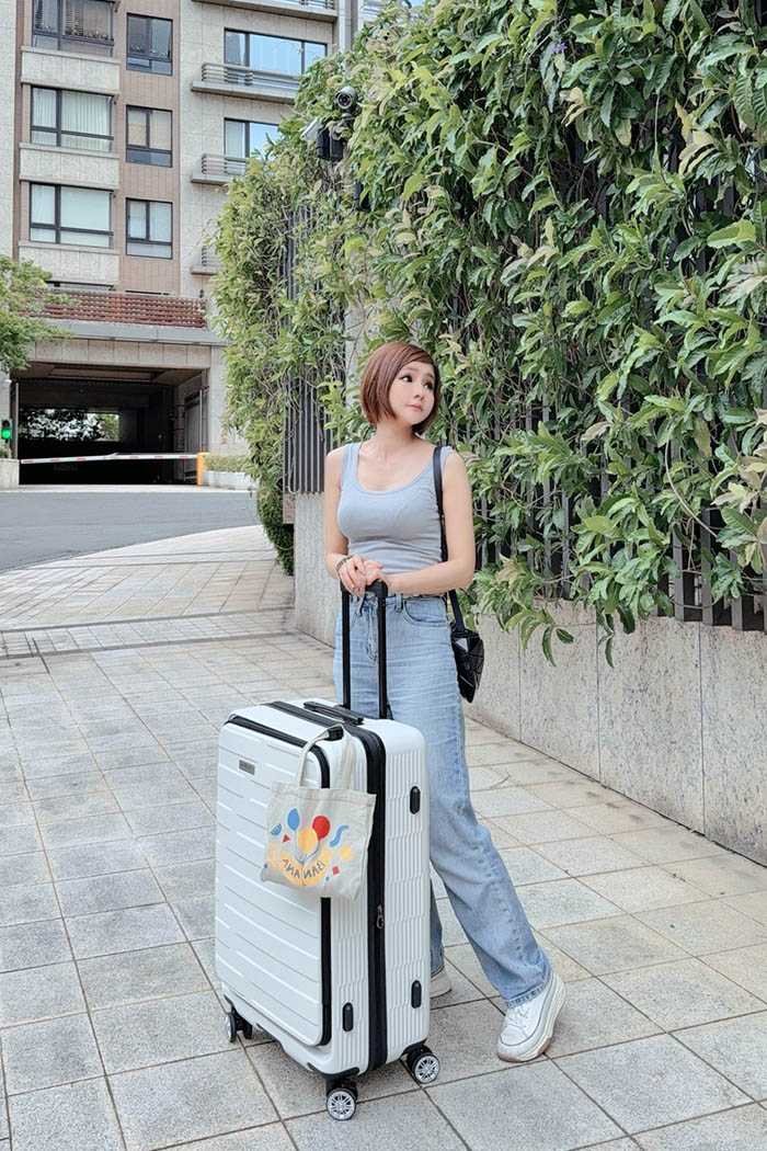 [啾團] 有了Flexflow再也不需要擔心行李箱會超重,會秤重的超美行李箱-Flexflow法國精品智能秤重旅行箱