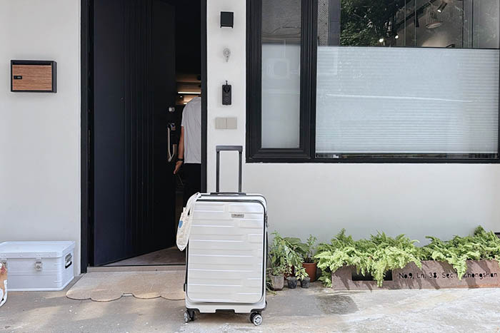 [啾團] 有了Flexflow再也不需要擔心行李箱會超重,會秤重的超美行李箱-Flexflow法國精品智能秤重旅行箱