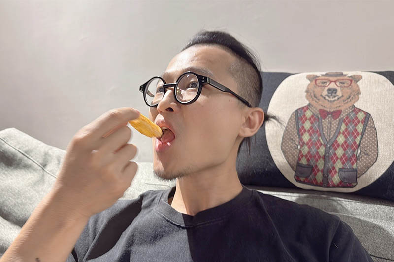 [啾團] 一桶絕對吃不夠,超熱銷蝦餅正式回歸-攻蝦秘KAKA醬燒蝦餅