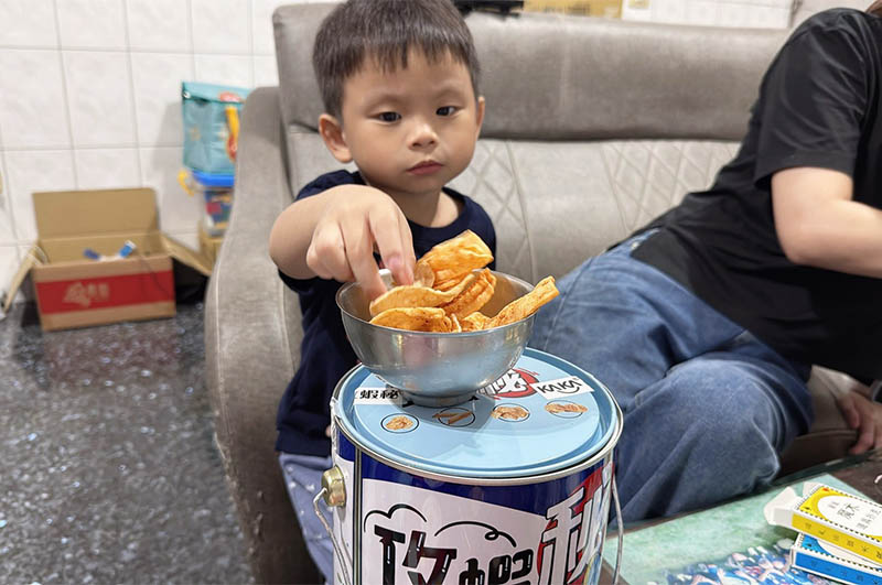 [啾團] 一桶絕對吃不夠,超熱銷蝦餅正式回歸-攻蝦秘KAKA醬燒蝦餅