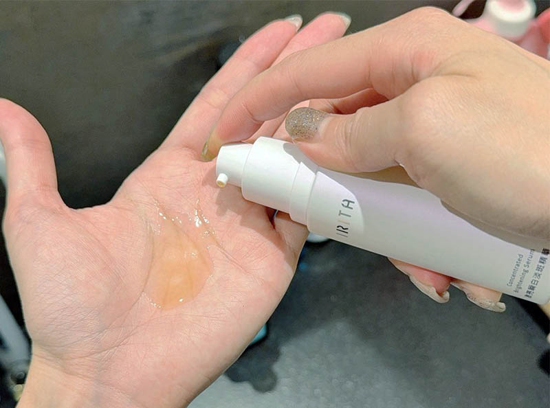 [啾團] IRITA擊退暗沉斑點,在家就能讓自己發亮有感-激亮瞬白淡斑精華/激亮瞬白維他命C面膜