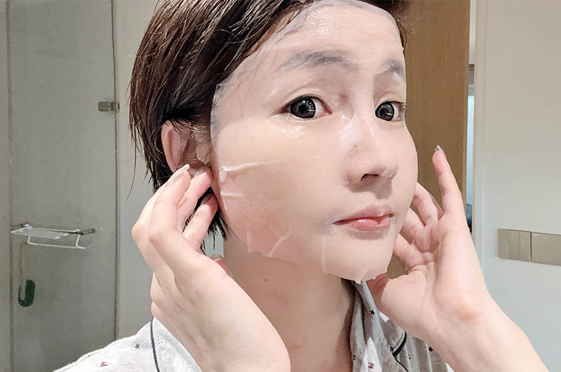 [啾團] IRITA擊退暗沉斑點,在家就能讓自己發亮有感-激亮瞬白淡斑精華/激亮瞬白維他命C面膜