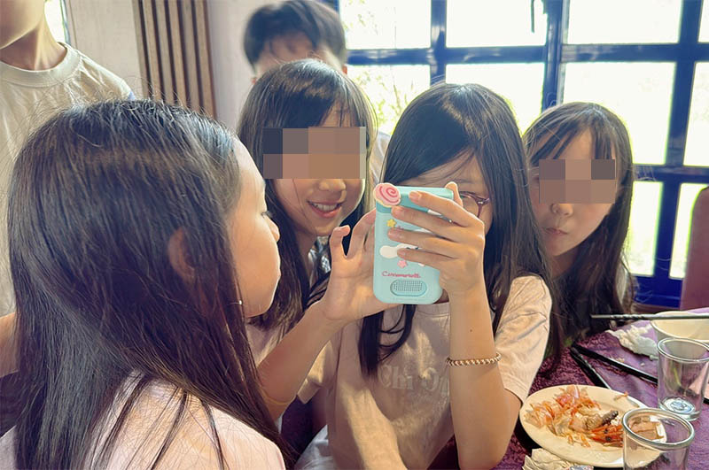 [啾團] FUNY三麗鷗正版授權!手機型兒童相機(大耳狗/酷洛米/帕恰狗)讓小朋友愛不釋手