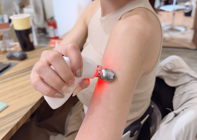 [啾團] NUEVA Volta™ S 超微電光能緊緻儀，幫你收緊肌膚，打造漂亮線條 #超纖棒