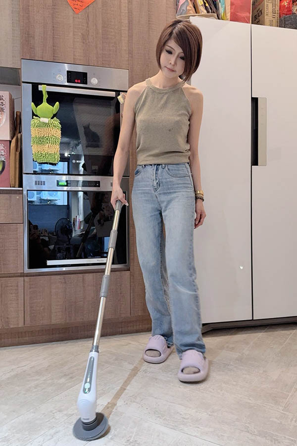 [啾團] GOOFINDS全防水電動清潔刷，不用再刷得半死，清潔也可以省力又優雅