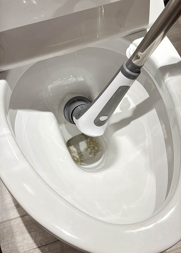 [啾團] GOOFINDS全防水電動清潔刷，不用再刷得半死，清潔也可以省力又優雅