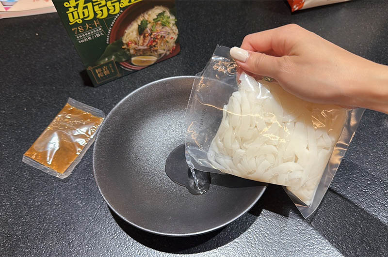 [啾團] 自在食刻低卡蒟蒻麵-無痛創造熱量差,愛吃也能控制熱量！輕鬆享瘦新食刻