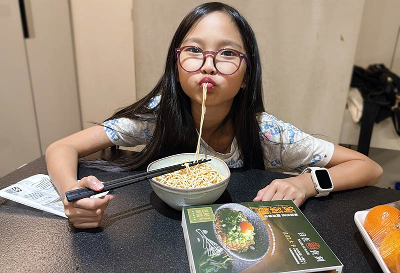 [啾團] 自在食刻低卡蒟蒻麵-無痛創造熱量差,愛吃也能控制熱量！輕鬆享瘦新食刻