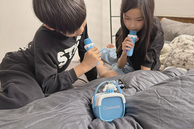 [啾團] FUNY三麗鷗正版授權!手機型兒童相機+idol K8隨身K歌精靈 (大耳狗/酷洛米/帕恰狗)讓小朋友愛不釋手