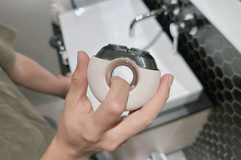 [啾團] one-meter刮鬍圈-小巧、續航強、磁吸好清潔——出門必帶的男士刮鬍神器