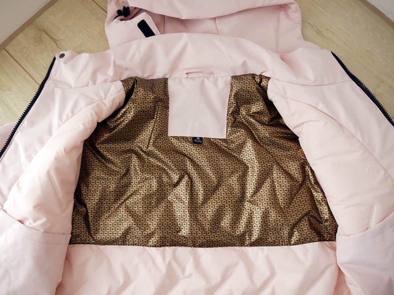 [啾團] WIWI冬天還是要又瘦又暖,下雪也不怕!第5代溫灸刷毛發熱衣,快速升溫7.2 °C