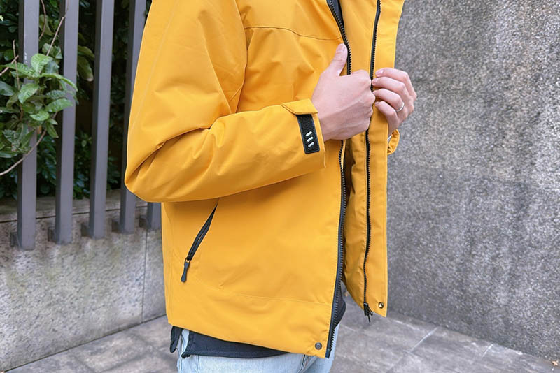 [啾團] WIWI冬天還是要又瘦又暖,下雪也不怕!第5代溫灸刷毛發熱衣,快速升溫7.2 °C