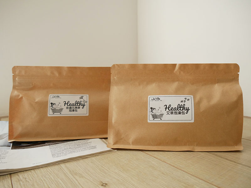 [啾團] 從小用到大.愛泡澡小孩的最愛.紐西蘭TAURUS-多功能軟式泡澡桶組+BEGGI 精油通鼻貼+星期四農場精油