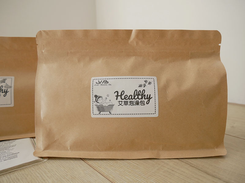 [啾團] 從小用到大.愛泡澡小孩的最愛.紐西蘭TAURUS-多功能軟式泡澡桶組+BEGGI 精油通鼻貼+星期四農場精油